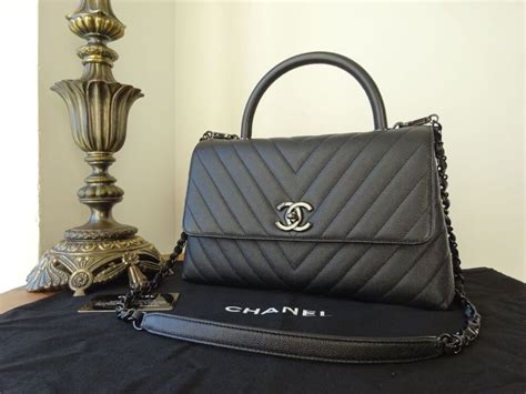 chanel coco handle medium chevron|More.